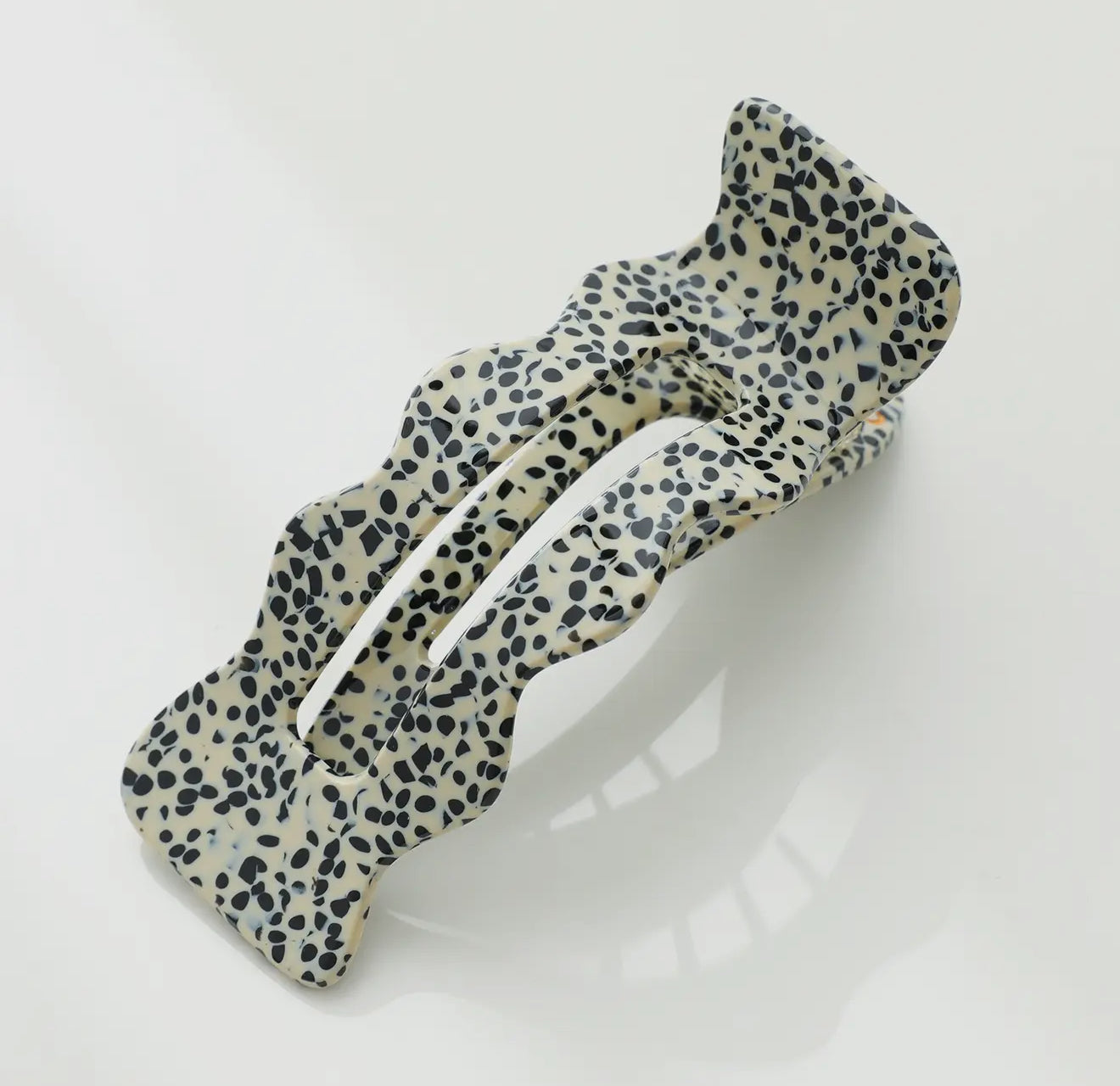 Scalloped Clips