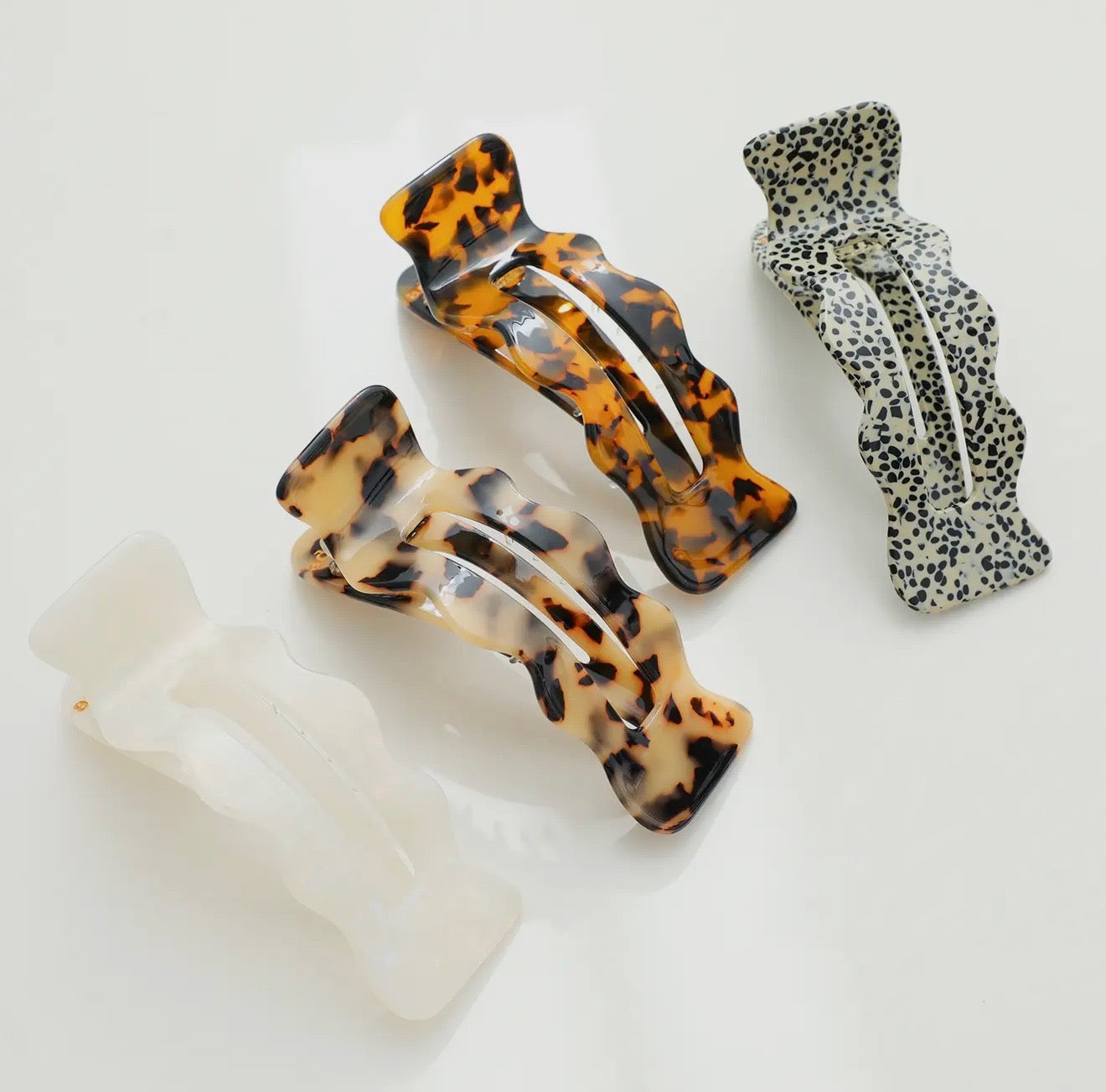 Scalloped Clips