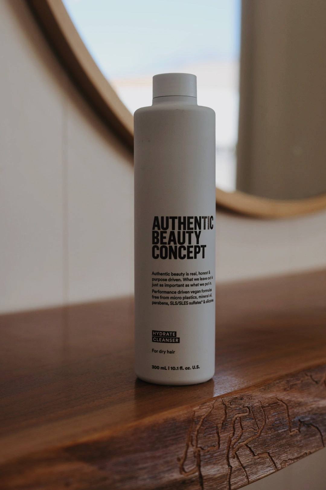 Authentic Beauty Concept Hydrate Cleanser