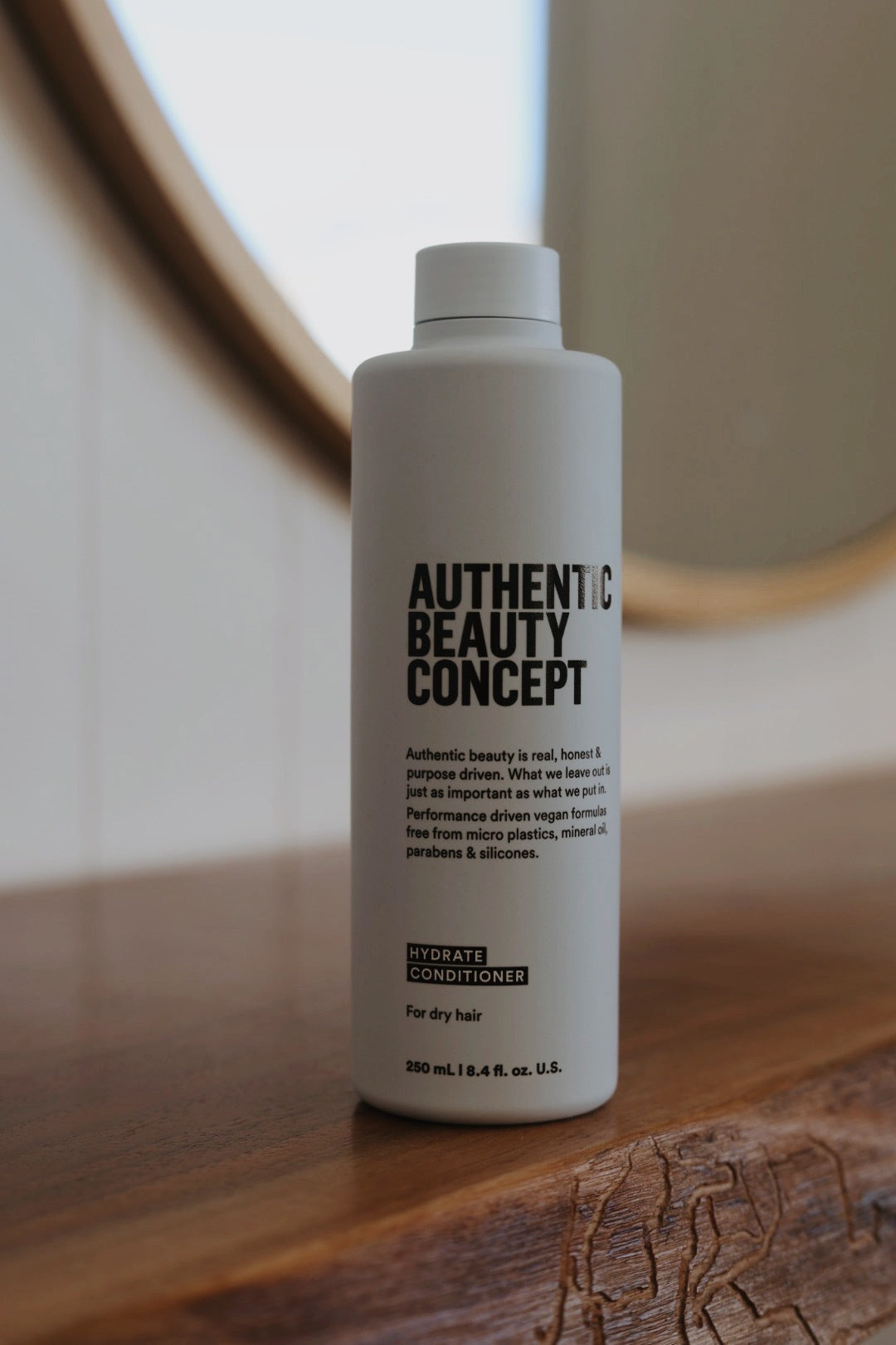 Authentic Beauty Concept Hydrate Conditioner